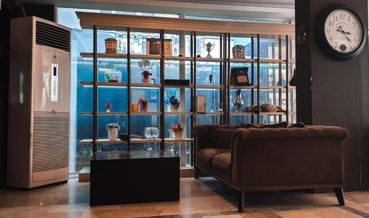 Tepe Hotel&Business Suite Antalia Esterno foto
